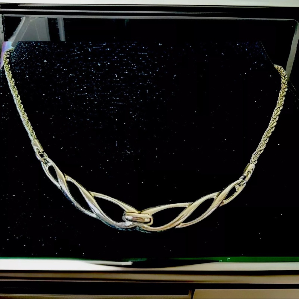 RARE! Vintage Grosse’ Designer for Christian Dior Rhodium Necklace Signed 15”